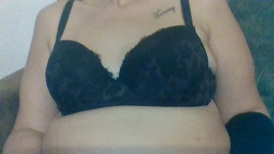 curvy_women live cam on Cam4