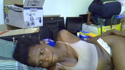 cute_aliyah live cam on Cam4