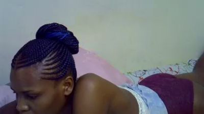 cute_aliyah live cam on Cam4