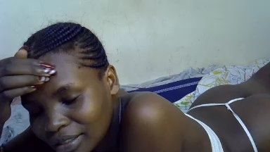cute_aliyah live cam on Cam4