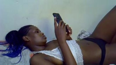cute_aliyah live cam on Cam4