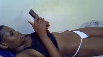 cute_aliyah live cam on Cam4