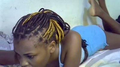 cute_aliyah live cam on Cam4