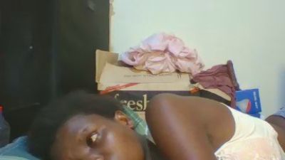 cute_aliyah live cam on Cam4