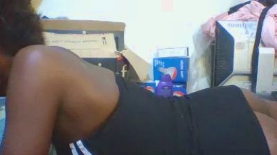 cute_aliyah live cam on Cam4