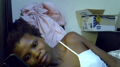 cute_aliyah live cam on Cam4