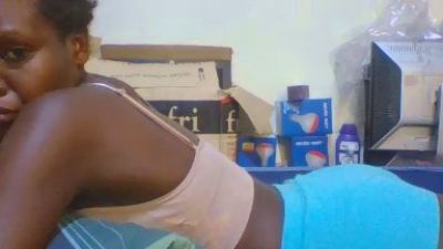 cute_aliyah live cam on Cam4