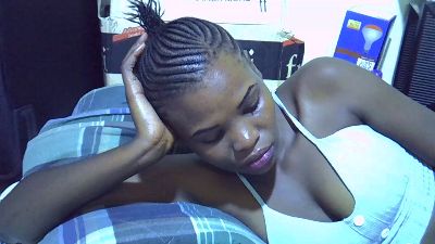 cute_aliyah live cam on Cam4