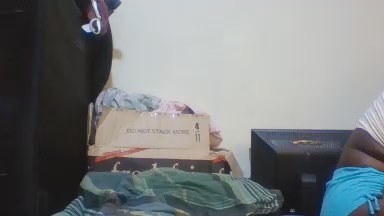 cute_aliyah live cam on Cam4
