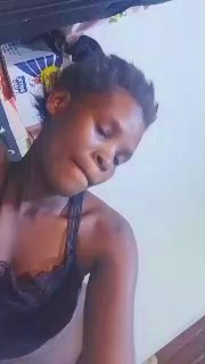 cute_aliyah live cam on Cam4