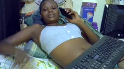 cute_aliyah live cam on Cam4