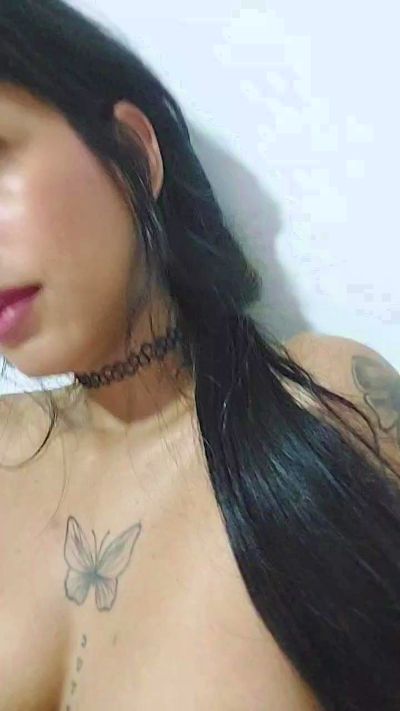 cute_plop live cam on Cam4