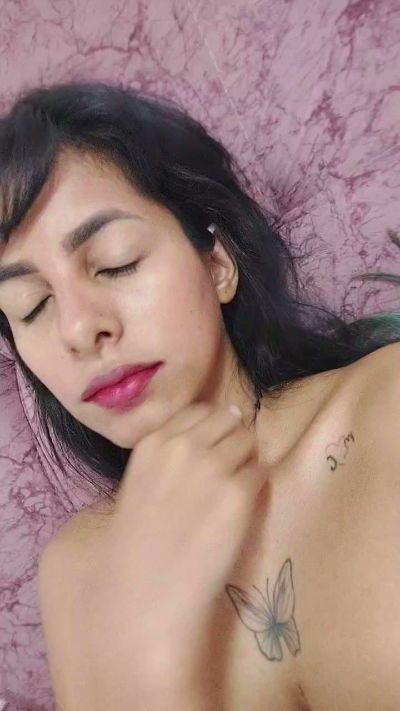 cute_plop live cam on Cam4
