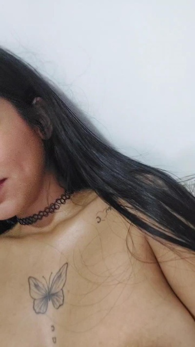 cute_plop live cam on Cam4