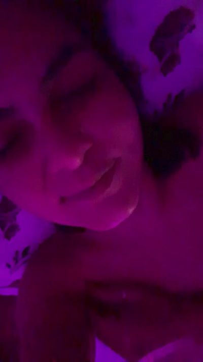 cuteandwet live cam on Cam4