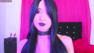 cutenaked_8 live cam on Cam4