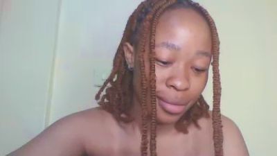 cutie_pie_hot live cam on Cam4