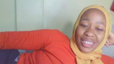 cutie_pie_hot live cam on Cam4