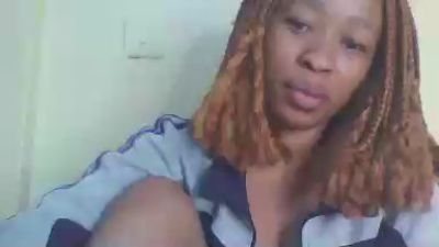cutie_pie_hot live cam on Cam4