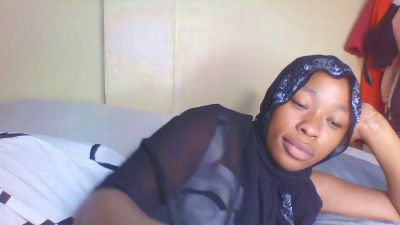 cutie_pie_hot live cam on Cam4