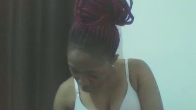 cutie_pie_hot live cam on Cam4