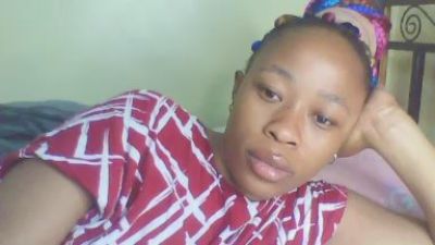 cutie_pie_hot live cam on Cam4