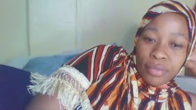 cutie_pie_hot live cam on Cam4