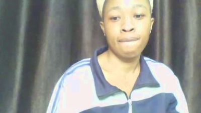 cutie_pie_hot live cam on Cam4