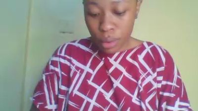 cutie_pie_hot live cam on Cam4