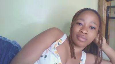 cutie_pie_hot live cam on Cam4