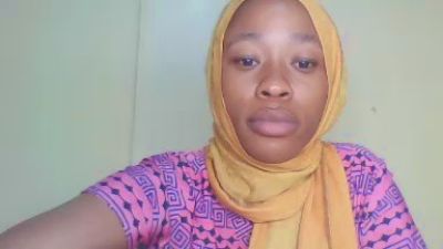 cutie_pie_hot live cam on Cam4