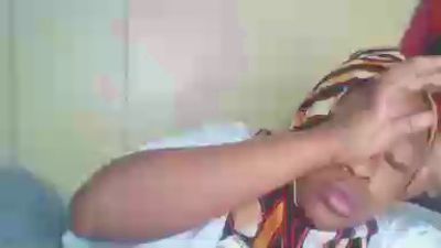 cutie_pie_hot live cam on Cam4