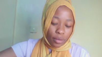 cutie_pie_hot live cam on Cam4