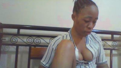 cutie_pie_hot live cam on Cam4