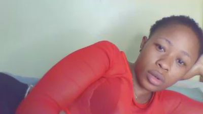 cutie_pie_hot live cam on Cam4