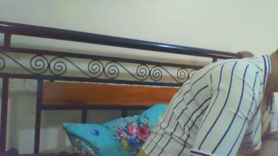 cutie_pie_hot live cam on Cam4