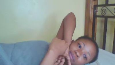 cutie_pie_hot live cam on Cam4
