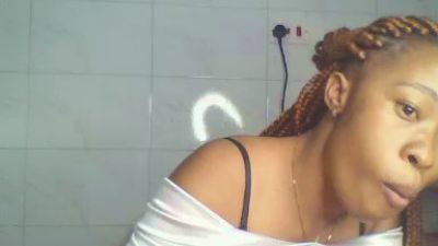 cutie_pie_hot live cam on Cam4