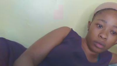 cutie_pie_hot live cam on Cam4