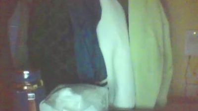 cutie_pie_hot live cam on Cam4
