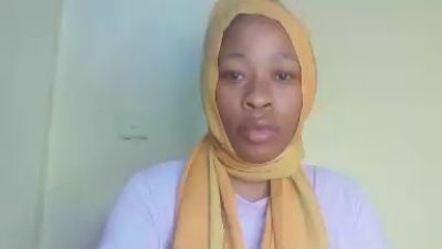 cutie_pie_hot live cam on Cam4
