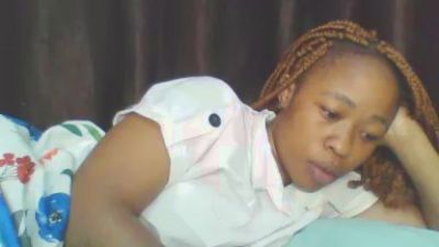 cutie_pie_hot live cam on Cam4