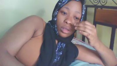 cutie_pie_hot live cam on Cam4