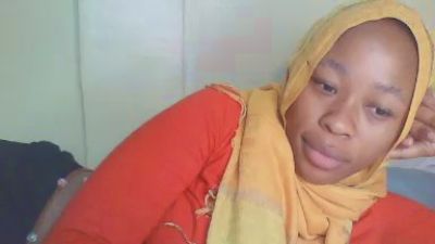 cutie_pie_hot live cam on Cam4
