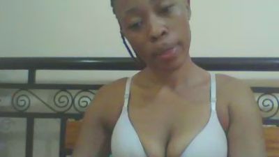 cutie_pie_hot live cam on Cam4