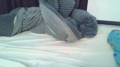 cutie_pie_hot live cam on Cam4