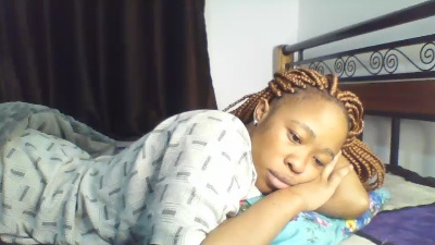 cutie_pie_hot live cam on Cam4