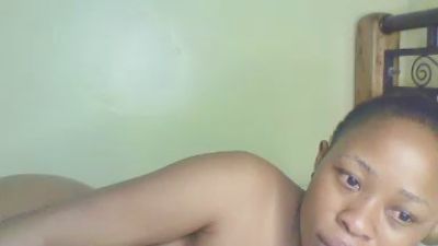 cutie_pie_hot live cam on Cam4