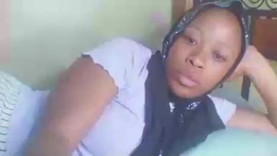 cutie_pie_hot live cam on Cam4