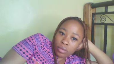 cutie_pie_hot live cam on Cam4
